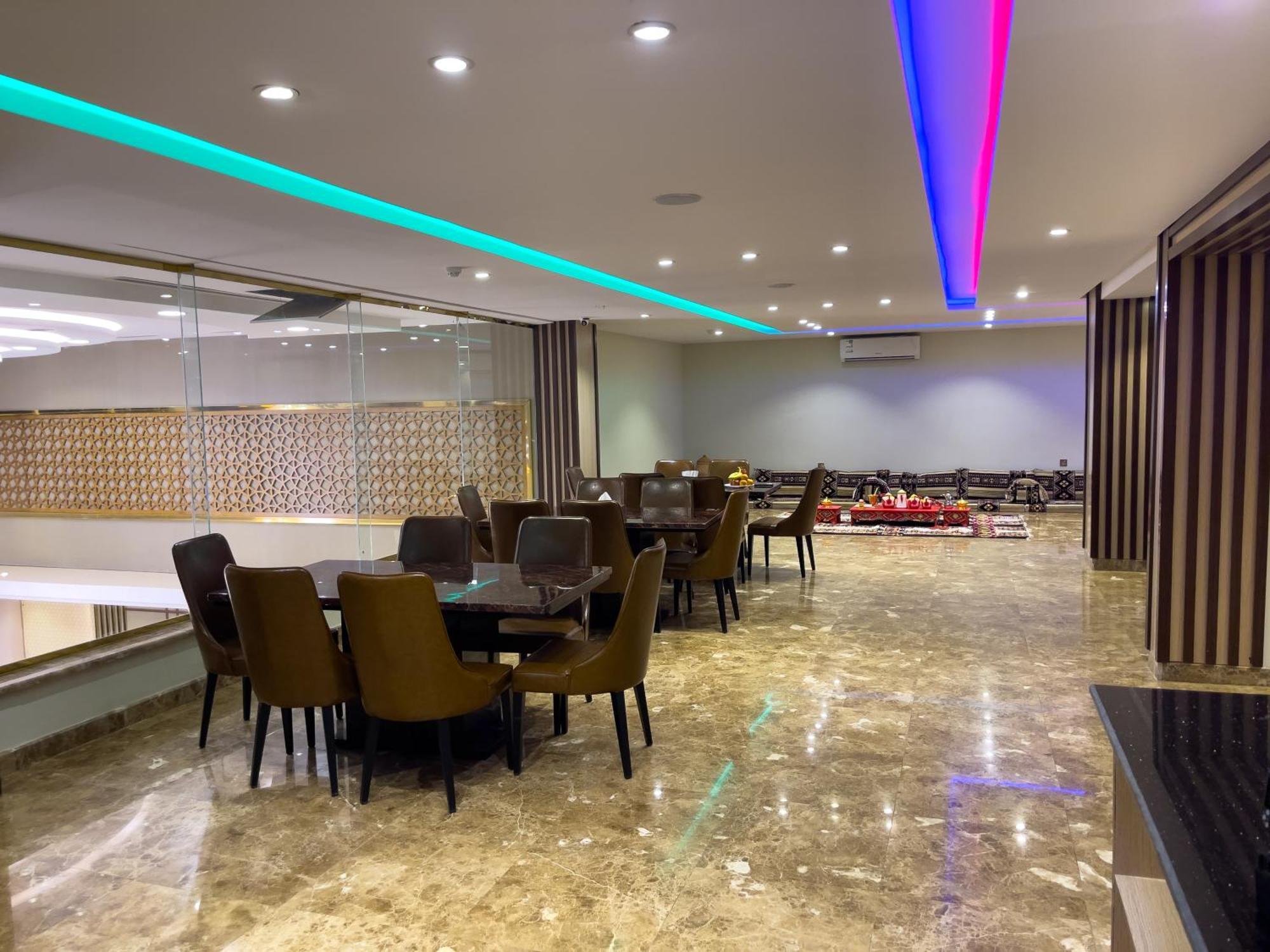 Landmark Hotel Suites 塔布克 外观 照片