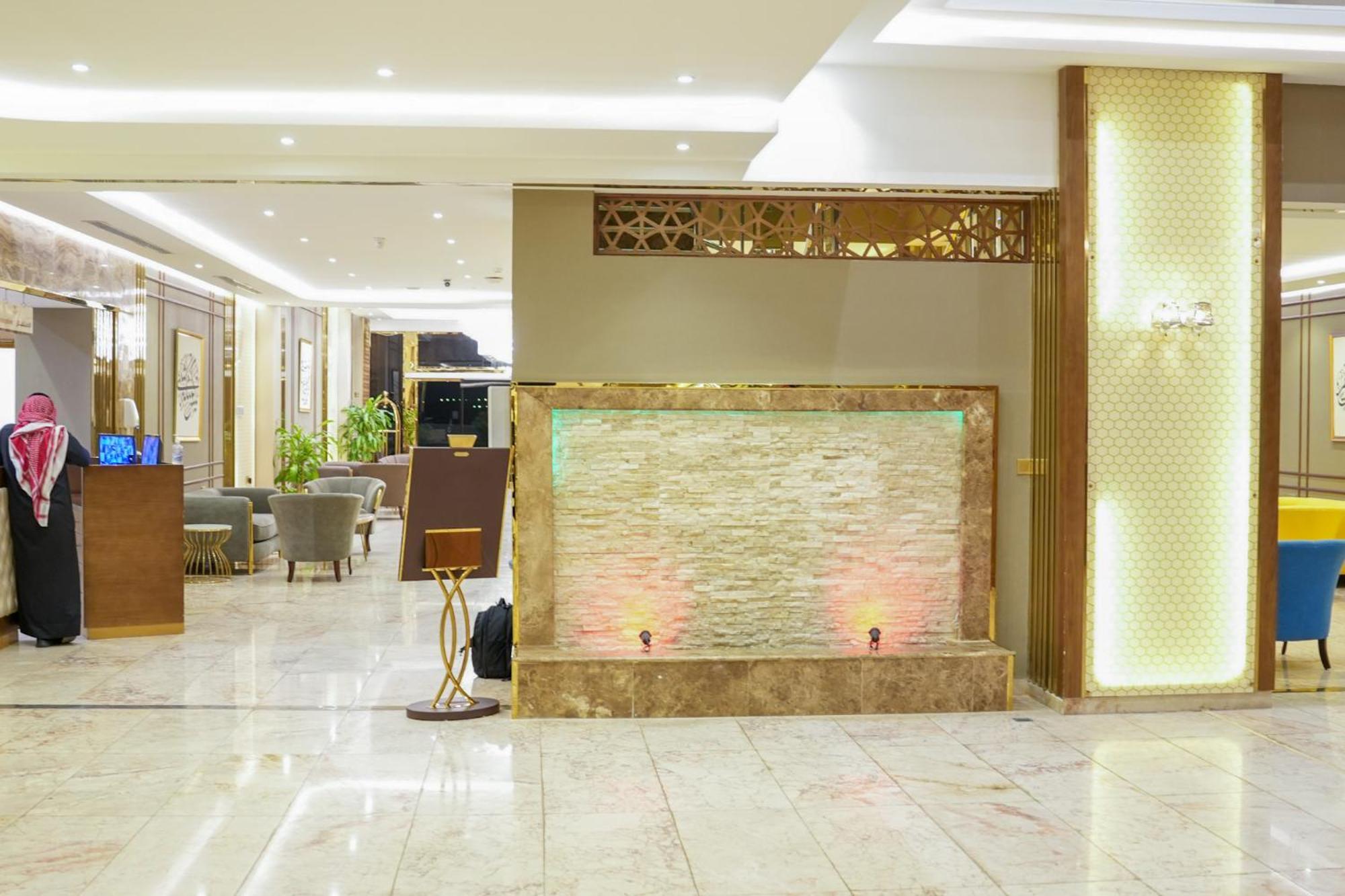 Landmark Hotel Suites 塔布克 外观 照片